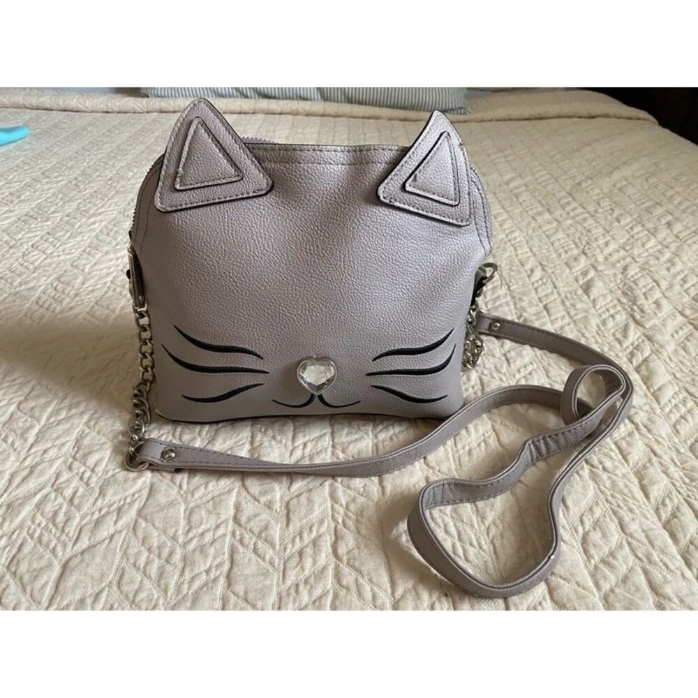 Betsey Johnson Kitty Cat Crossbody Bag Gray Faux Leather Dome Rhinestone Heart